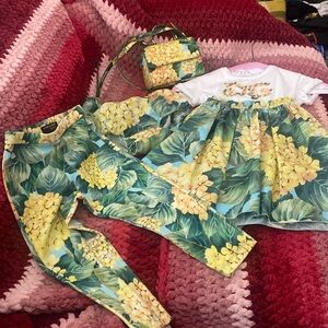 D&G 12-18M. Dress, leggings, & diaper cover up!  Leather purse available